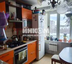 Доля 1/2 в 2-комн. квартире